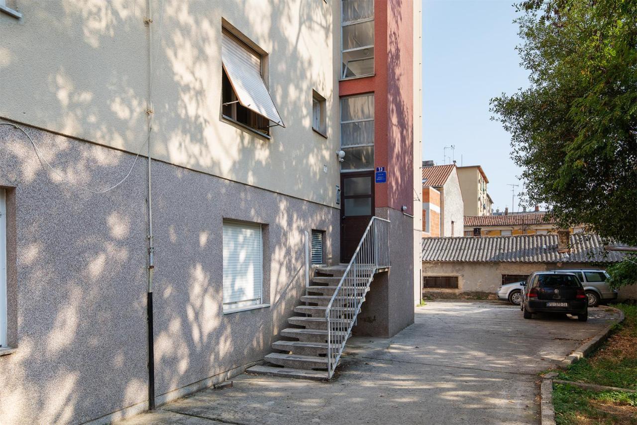 Apartment Kim プーラ エクステリア 写真